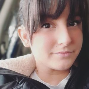 Meet your Posher, Anne-shirley